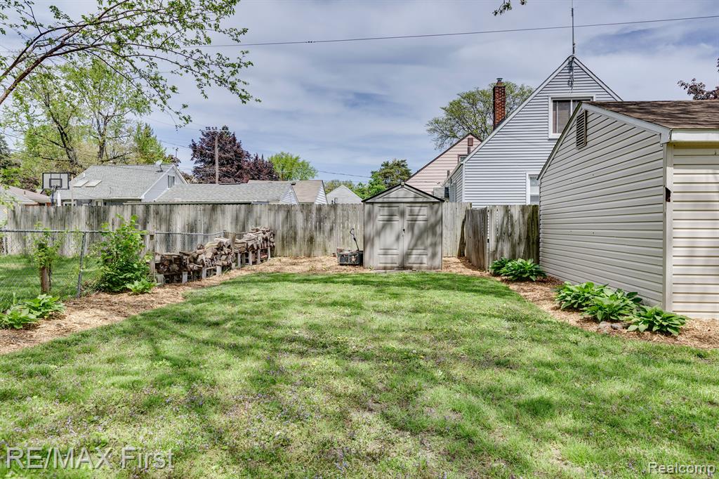 620 W BRECKENRIDGE Street, Ferndale, MI 48220 — Photo 44