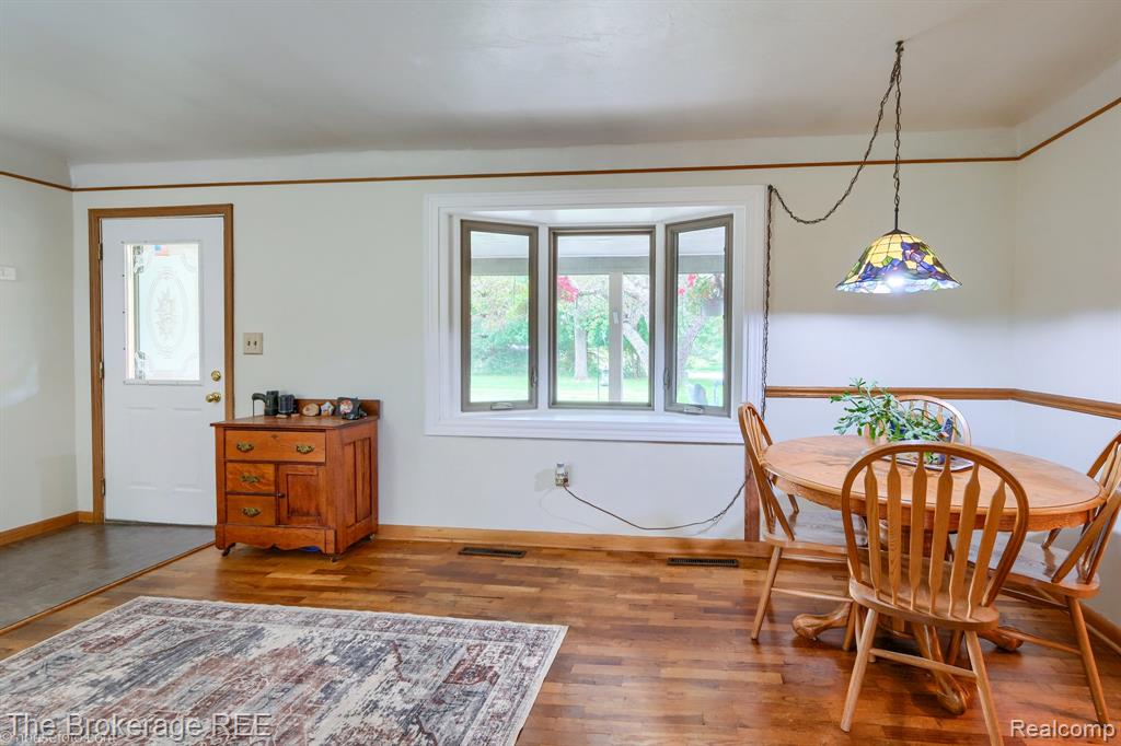 8439 Burpee Road, Grand Blanc, MI 48439 — Photo 8