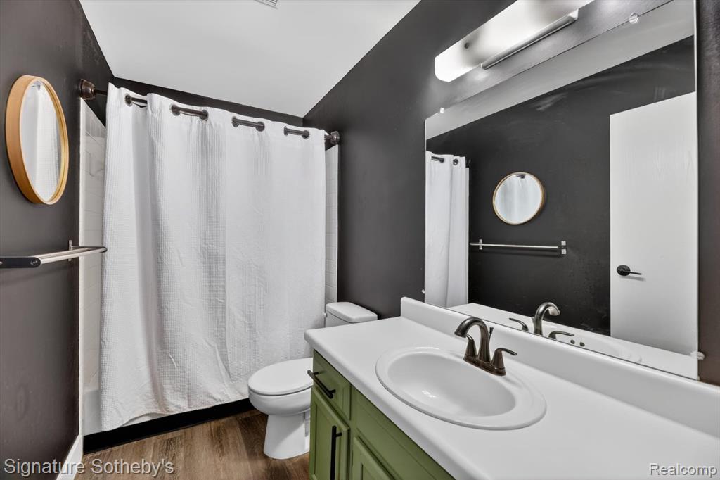 61031 Greenwood Drive, South Lyon, MI 48178 — Photo 14