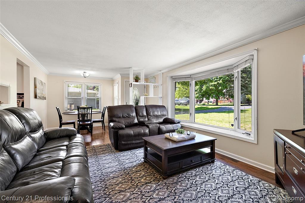 5360 Frankwill Avenue, Clarkston, MI — Photo 11