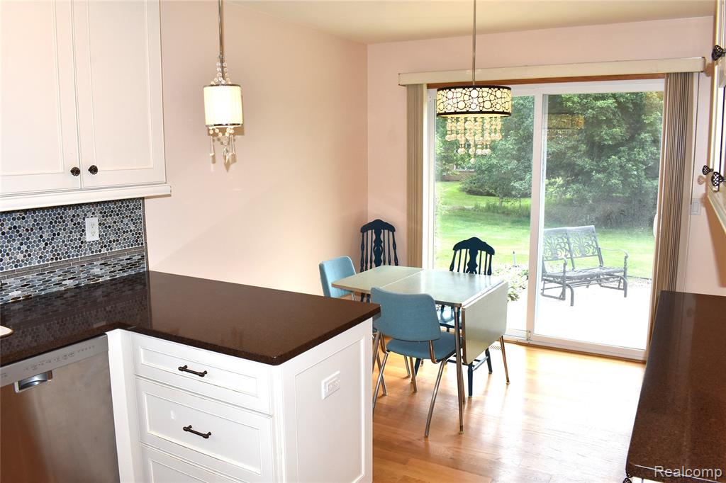 16318 White Haven Drive, Northville, MI 48168 — Photo 6