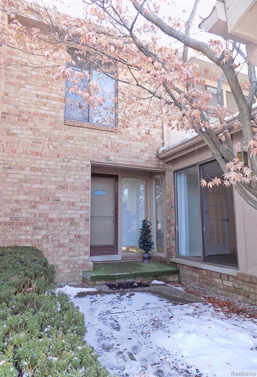 7158 PEBBLE PARK Drive, West Bloomfield, MI — Photo 39