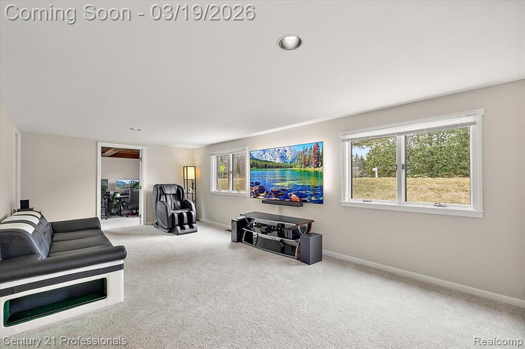 3205 Shimmons Road, Auburn Hills, MI 48326 — Photo 3