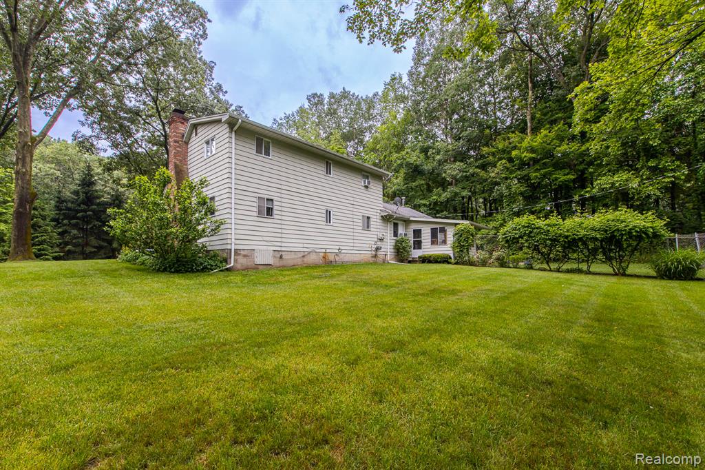 5124 Perryville Road, Holly, MI 48442 — Photo 66
