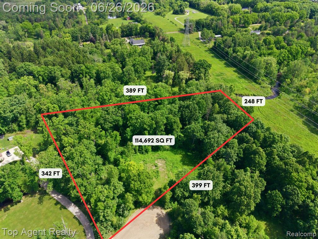657 DONNA MAE, Leonard, MI 48367 — Photo 2