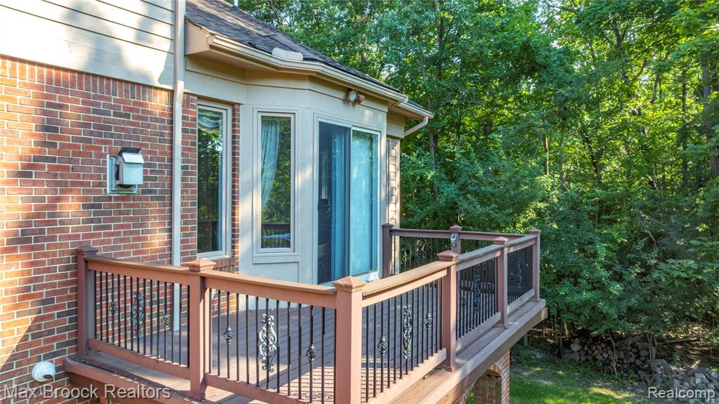 5679 Branford Drive, West Bloomfield, MI — Photo 66