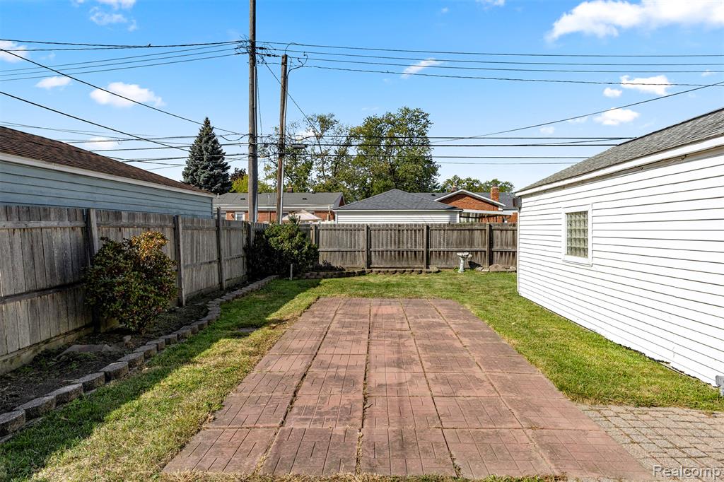 9892 Hubert Avenue, Allen Park, MI 48101 — Photo 31
