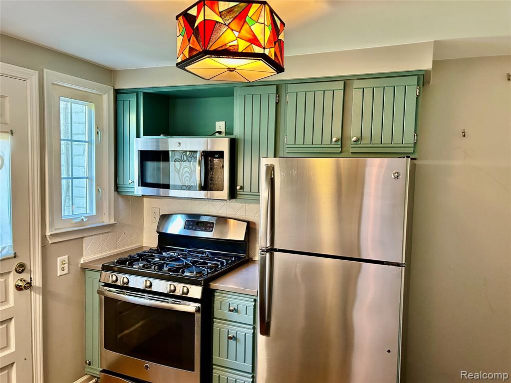 718 Graefield Court, Birmingham, MI 48009 — Photo 5