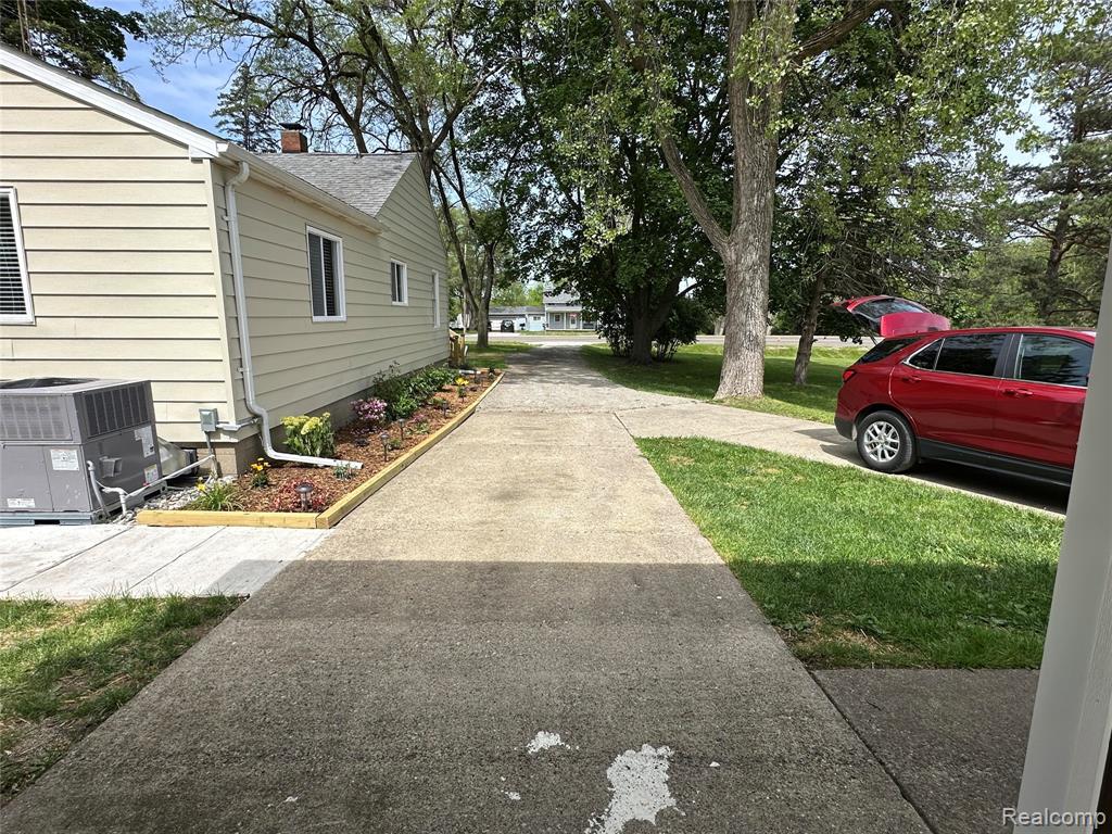 6161 River Road, Flushing, MI 48433 — Photo 11