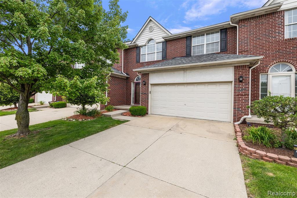 19208 W 11 Mile Road, Lathrup Village, MI 48076 — Photo 2