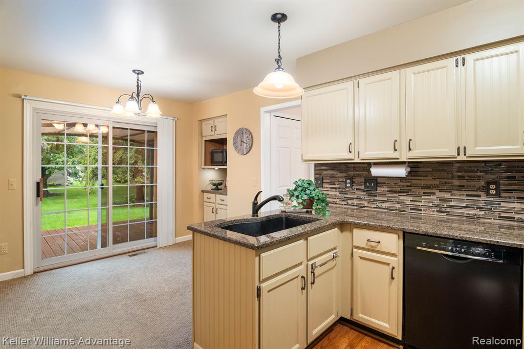 24923 FAIRWAY HILLS Drive, Novi, MI — Photo 10