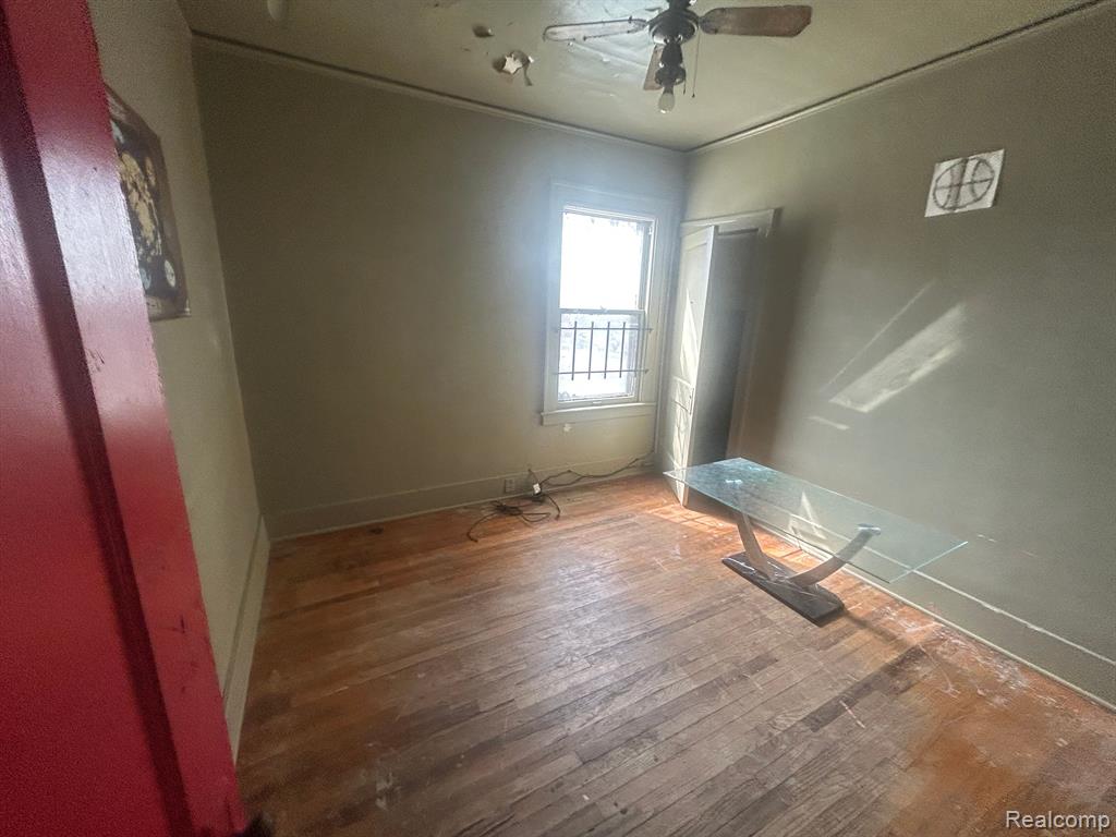 4548 COOPER Street, Detroit, MI 48214 — Photo 13