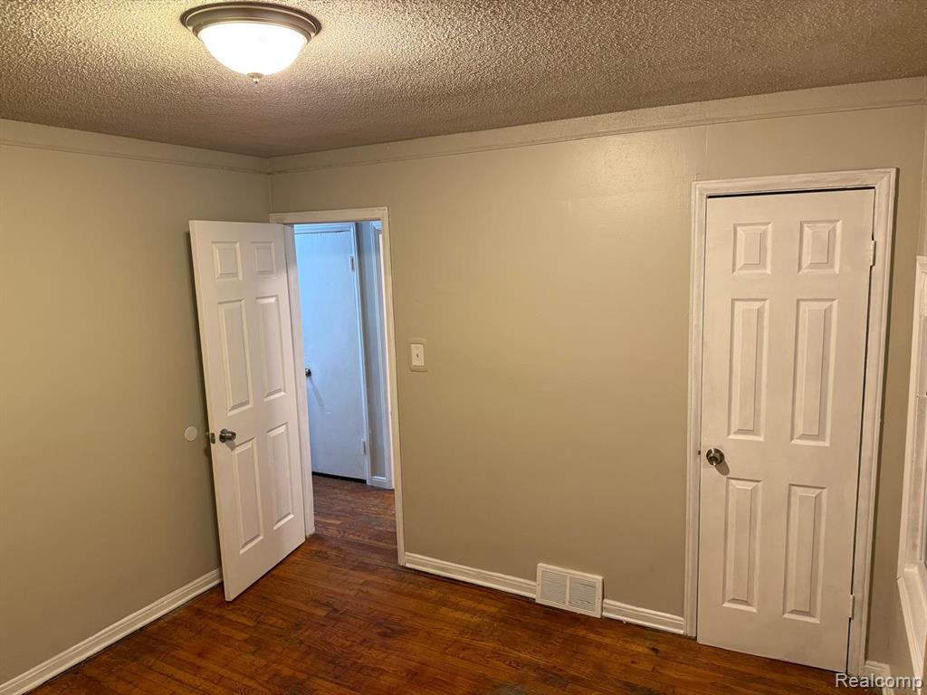20020 PELKEY Street, Detroit, MI 48205 — Photo 3
