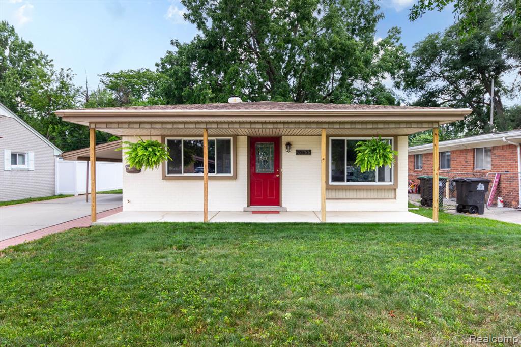 20633 Lockwood Street, Taylor, MI 48180
