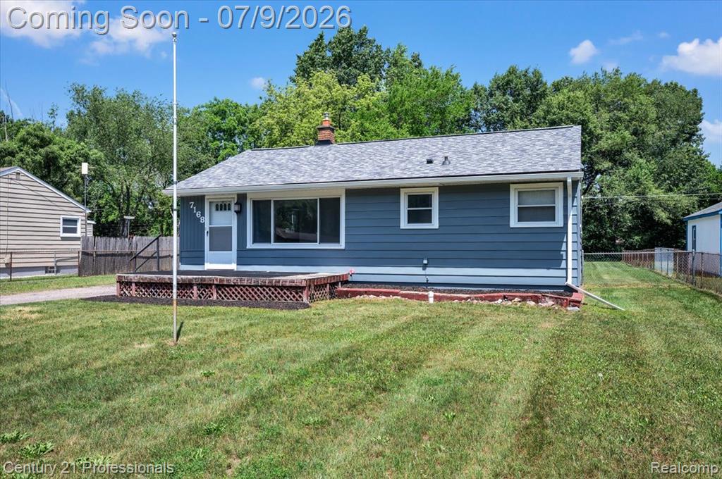 7168 Wedworth Street, Waterford, MI 48327 — Photo 3
