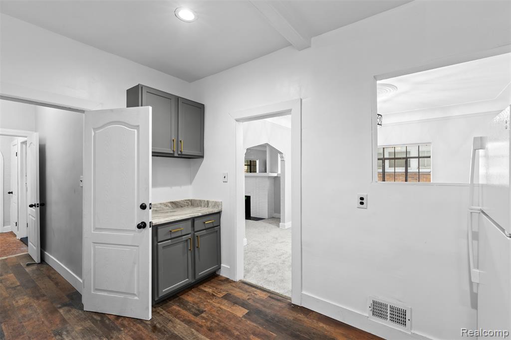 5243 Devonshire Road, Detroit, MI 48224 — Photo 30