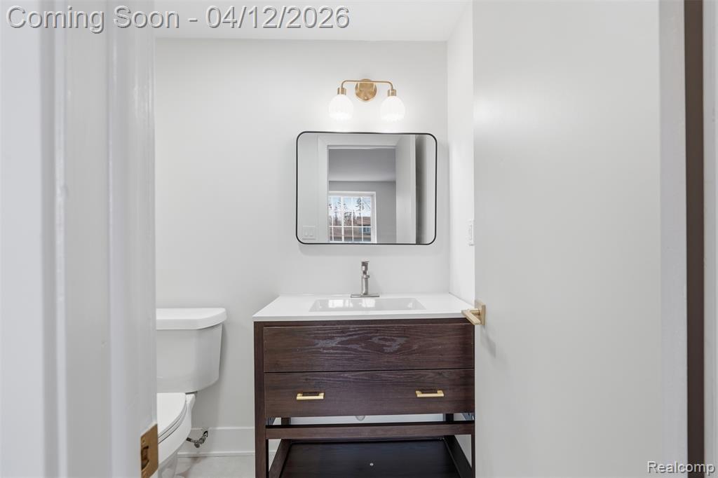 18878 Sunbright Avenue, Lathrup Village, MI 48076 — Photo 22