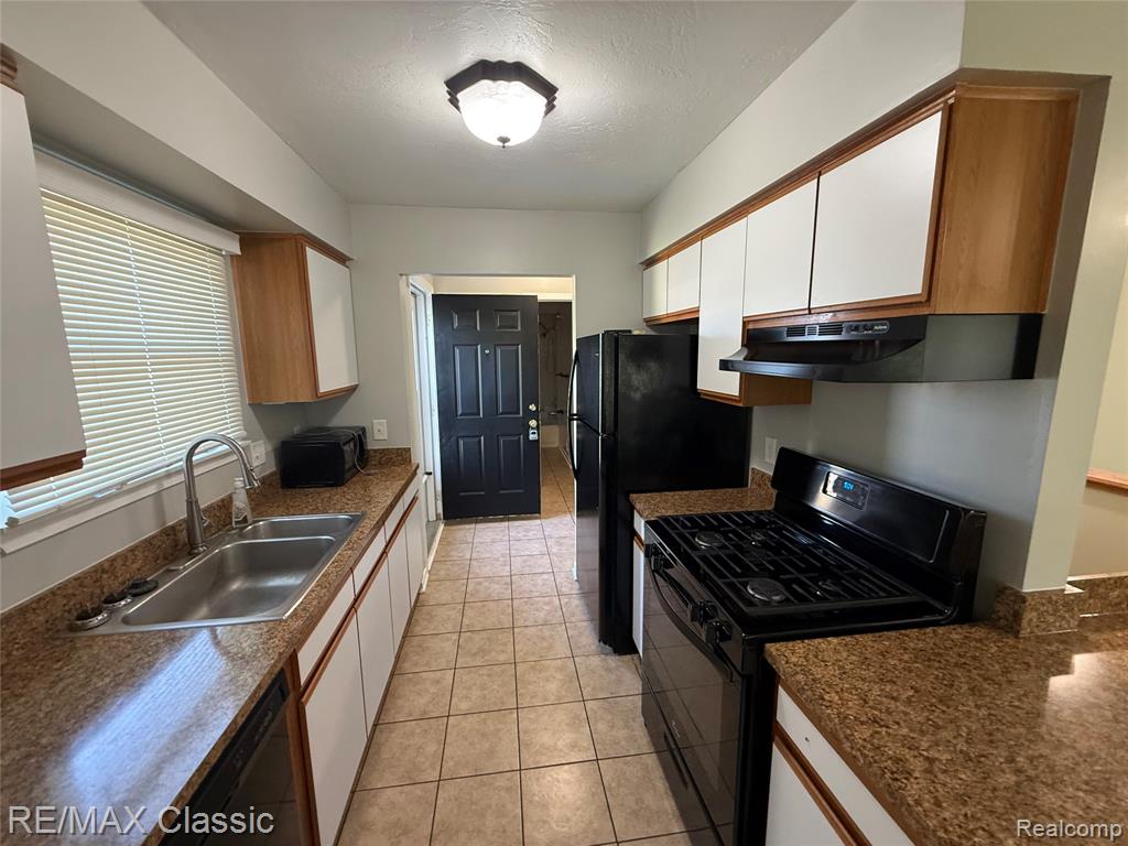 2191 N MILFORD Road, Highland, MI