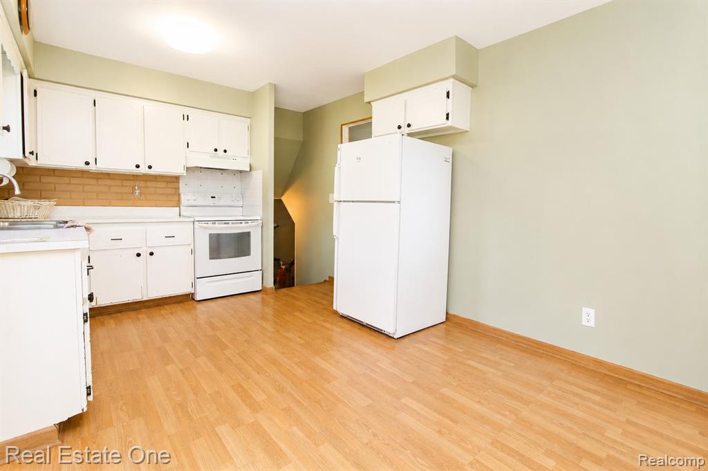 4510 Bethune Court, West Bloomfield, MI 48323 — Photo 14