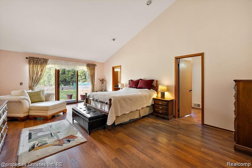 4566 Walden Drive, Bloomfield Hills, MI 48301 — Photo 25