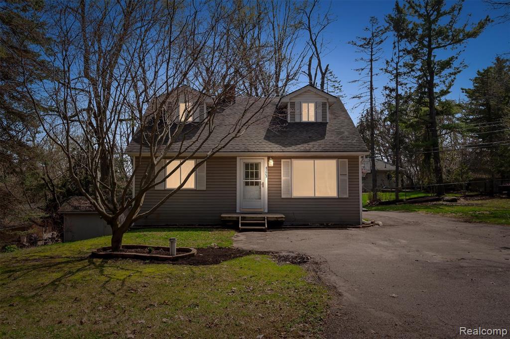 4773 Algonquin Boulevard, Clarkston, MI 48348 — front exterior