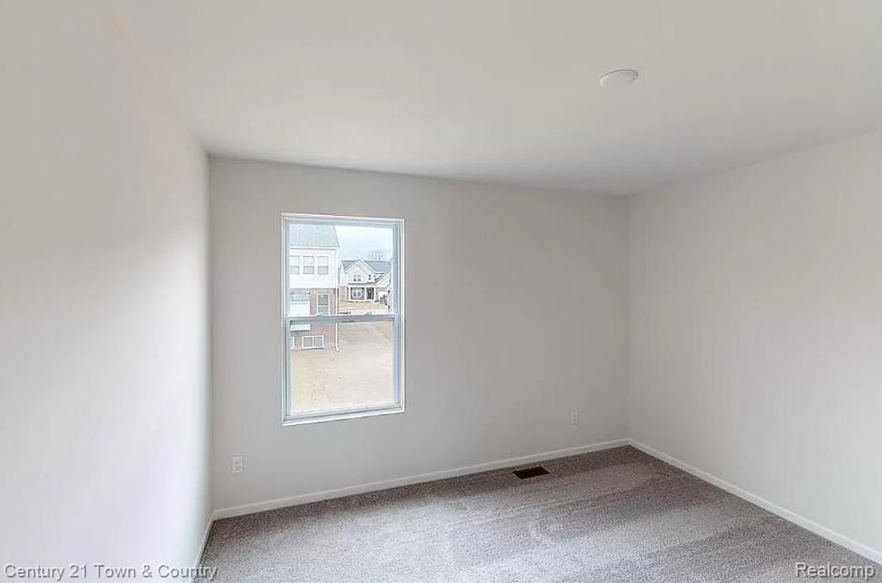 59505 LENNOX Drive, Washington, MI — Photo 5