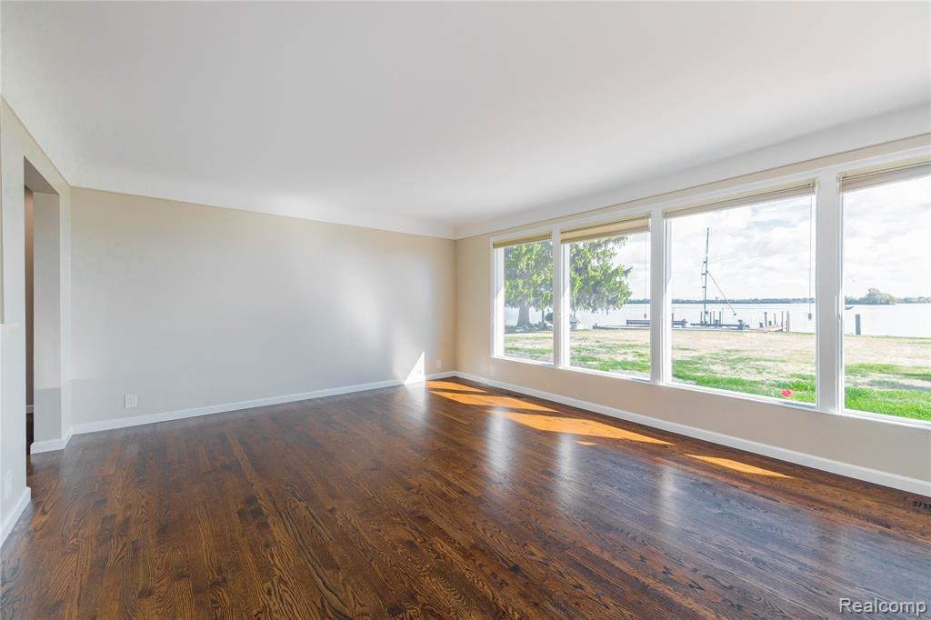 27627 Elba Drive, Grosse Ile, MI 48138 — Photo 17