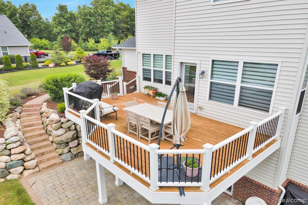 9857 Dartmouth Road, Clarkston, MI 48348 — Photo 55