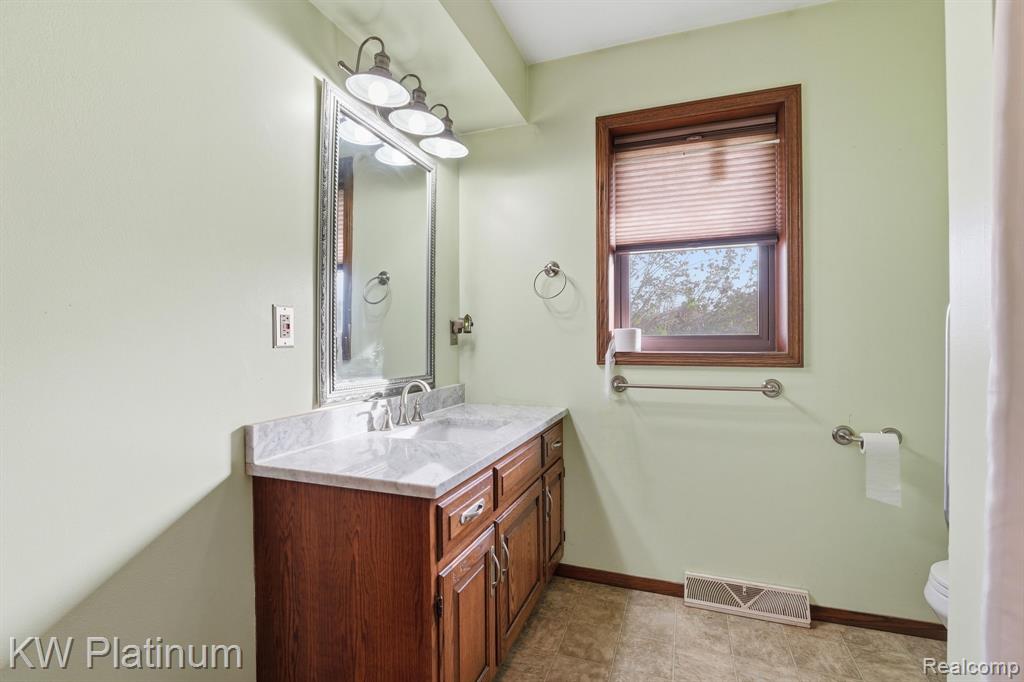 7383 Fisher Road, Grant, MI 48032 — Photo 14