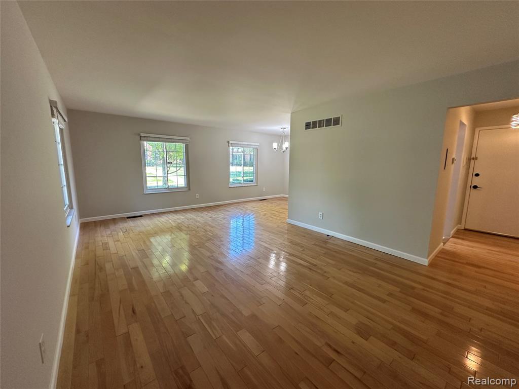 755 E Fox Hills Drive, Bloomfield Hills, MI 48304 — Photo 20