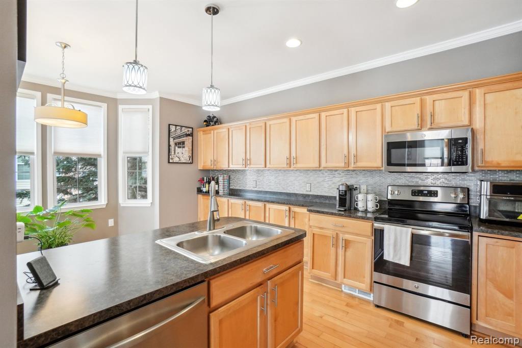 56706 LONGHORN Drive, Shelby Twp, MI 48316 — Photo 7