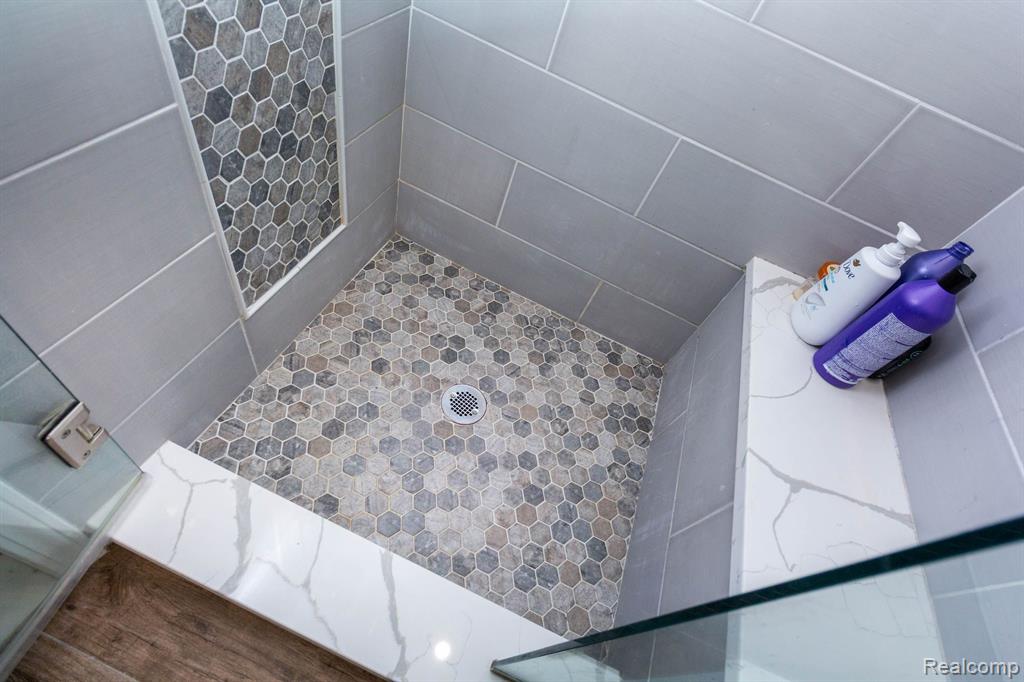45515 EMERALD FOREST Drive, Novi, MI — Photo 35
