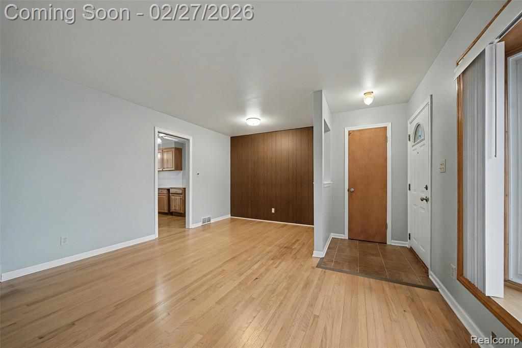 3842 Dill Drive, Waterford, MI 48329 — Photo 14