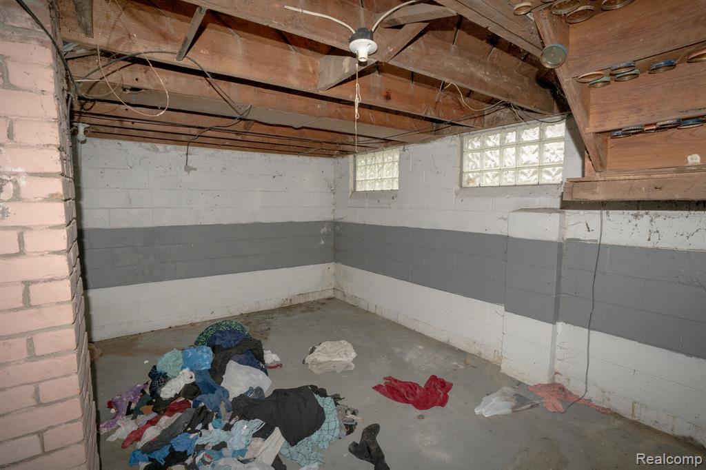 9262 Coyle Street, Detroit, MI 48228 — Photo 13