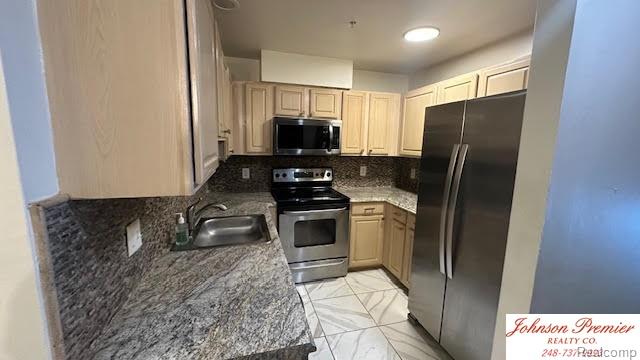 1724 Campau Farms Circle, Detroit, MI 48207 — Photo 4