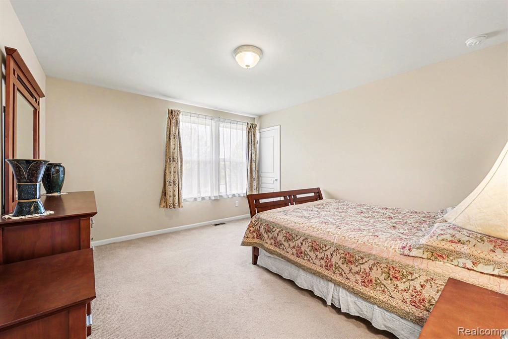51133 Federal Boulevard, Canton, MI 48188 — Photo 18
