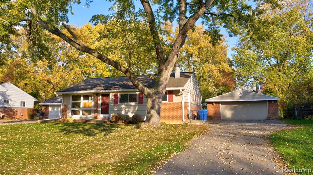 722 Sheryl Drive, Waterford, MI 48328