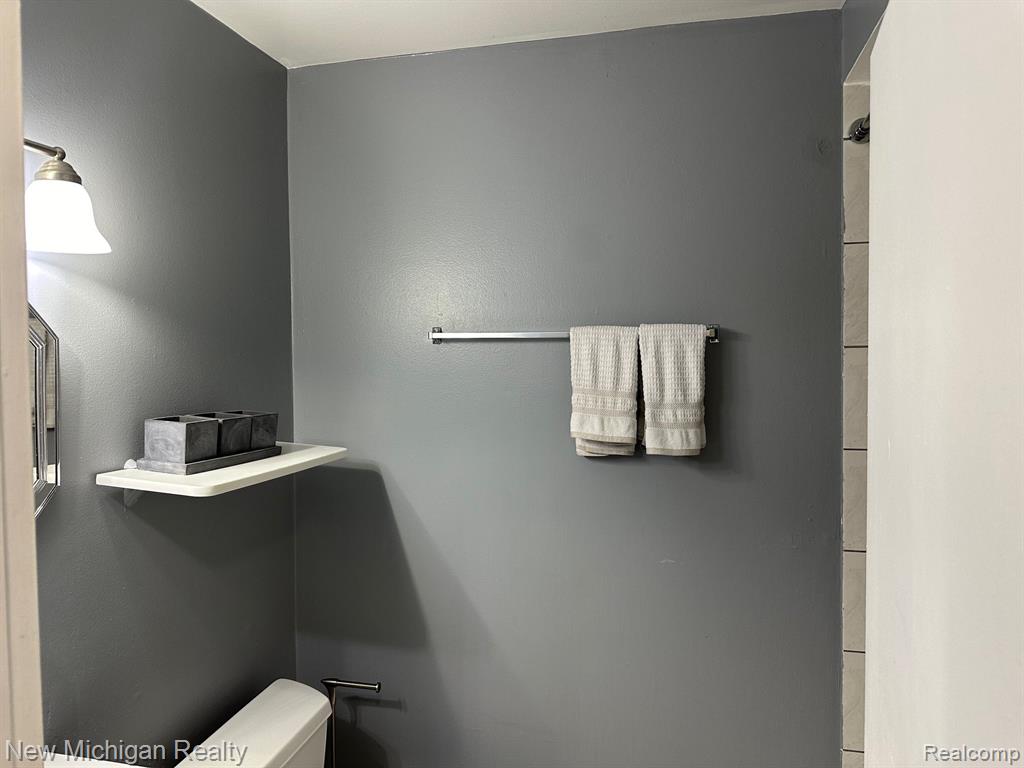 30208 SOUTHFIELD Road, 221, Southfield, MI 48076 — Photo 9