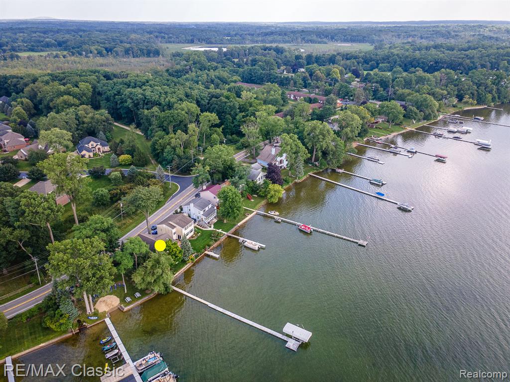 11540 E E Shore Drive, Whitmore Lake, MI 48189 — Photo 33
