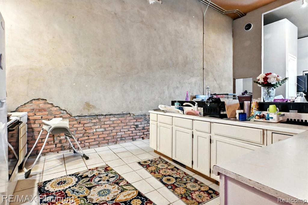 110 W Grand River Road, Webberville, MI 48892 — Photo 54