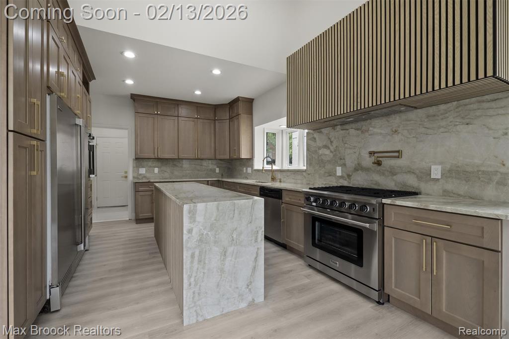 4117 Marlwood Drive, West Bloomfield, MI 48323 — Photo 11