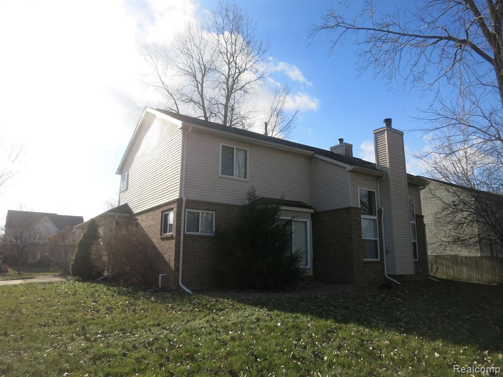 47000 HARBOUR POINTE, Van Buren, MI 48111 — Photo 30