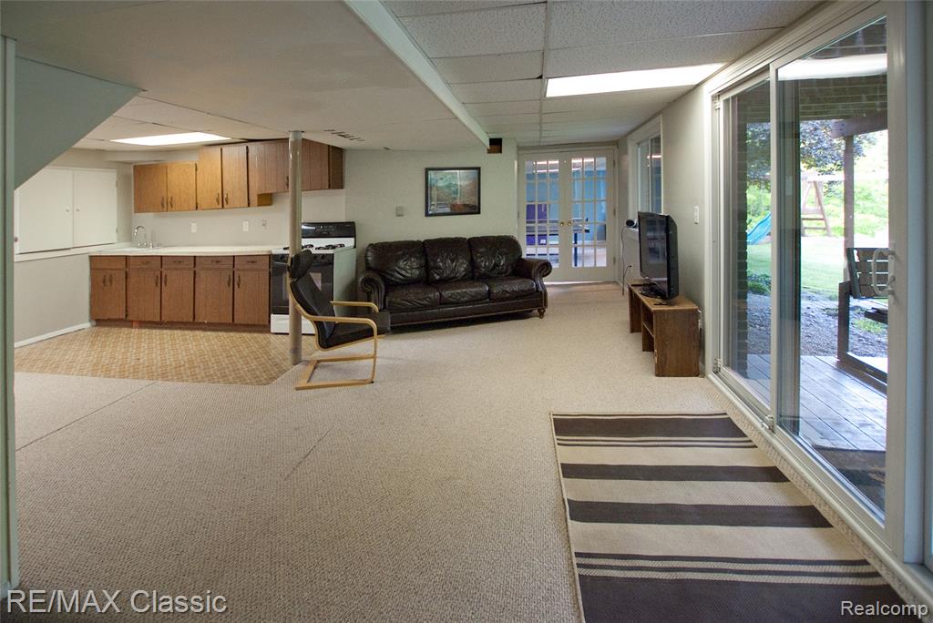 44500 Louvert Court, Novi, MI — Photo 39