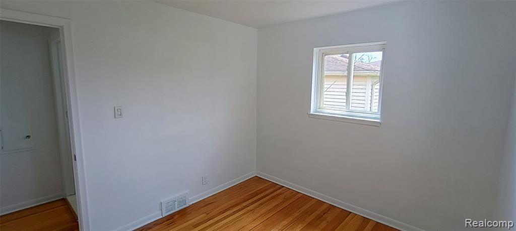8025 Randy Drive, Westland, MI — Photo 18