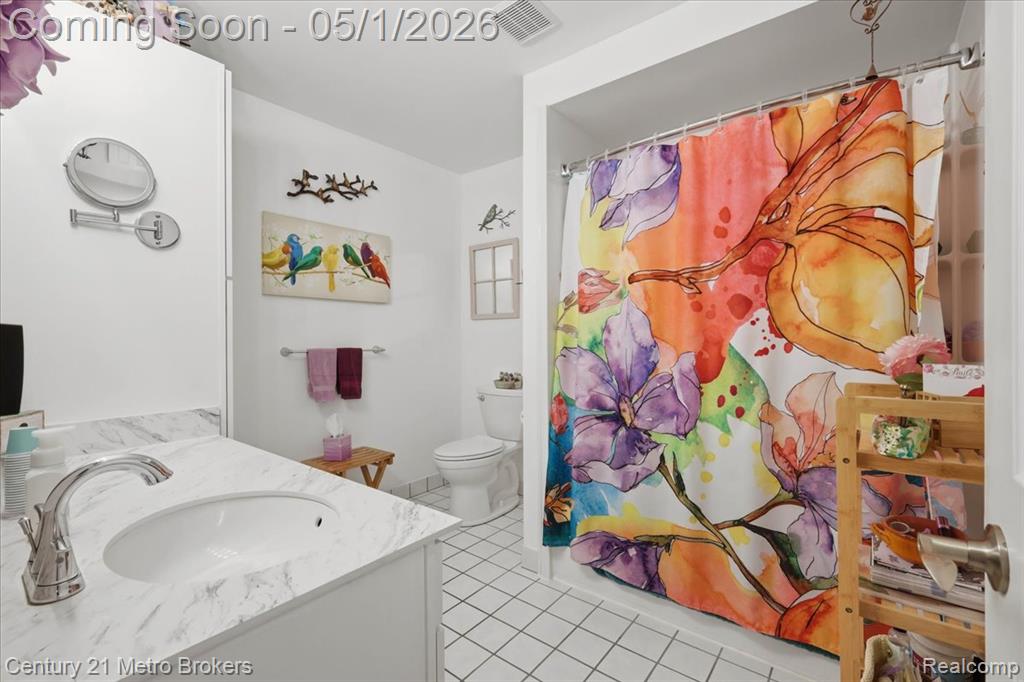 5060 Oneida Drive, Clarkston, MI 48348 — Photo 43