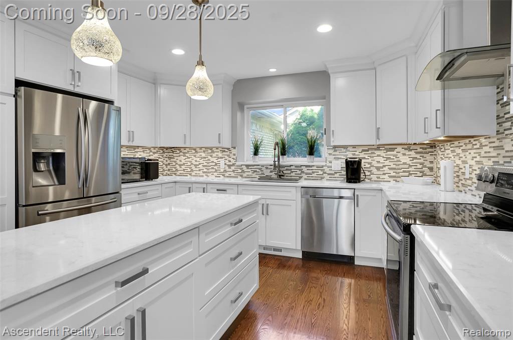 43476 Hillsboro Drive, Clinton Twp, MI 48038 — Photo 24