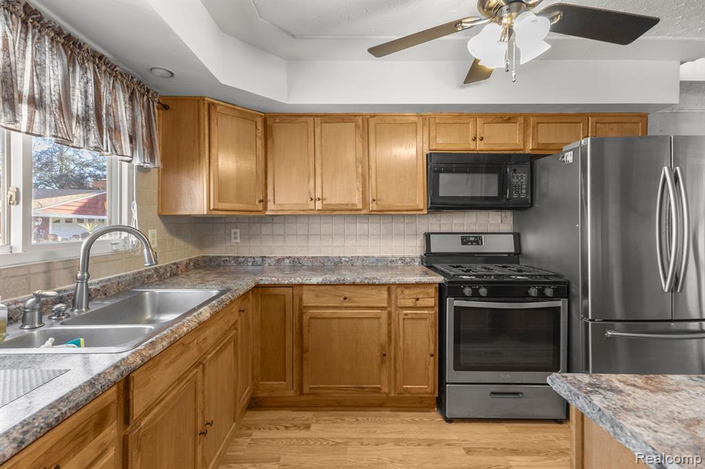 5101 CLIPPERT Street, Dearborn Heights, MI 48125 — Photo 17