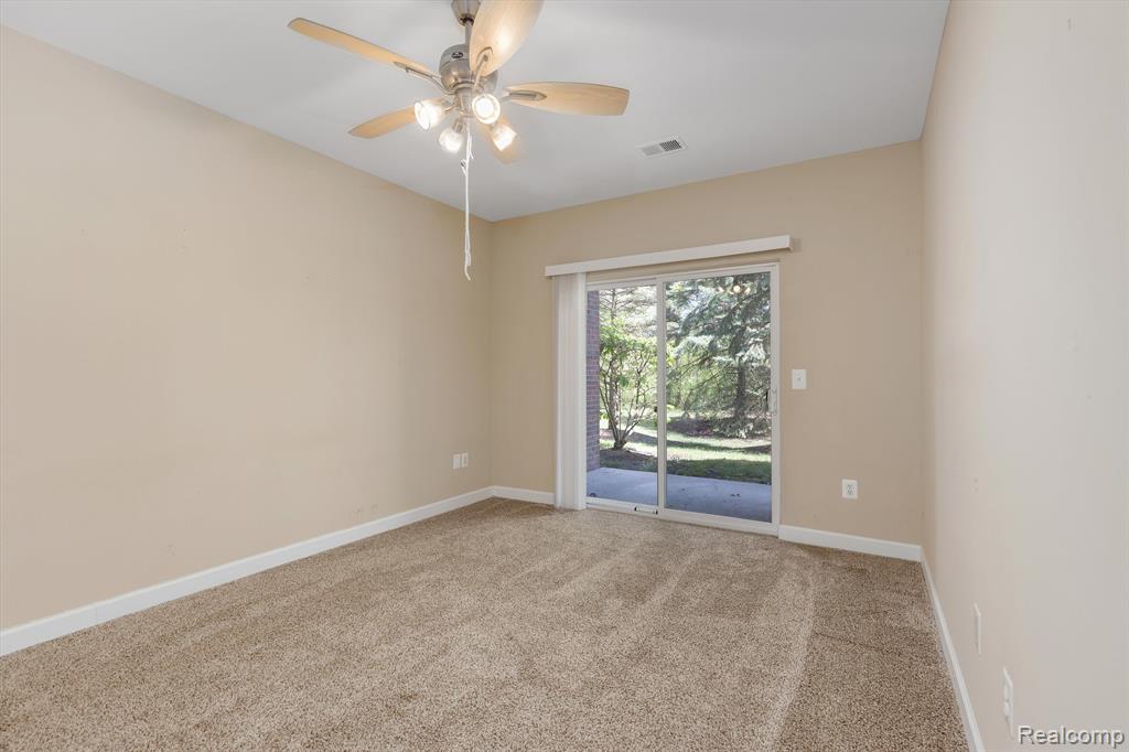 44264 PRINCETON Drive, Clinton Twp, MI 48038 — Photo 14