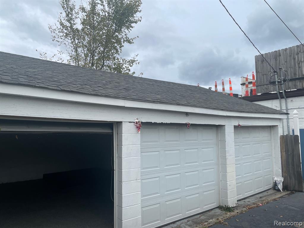 13837 Conant Street, Hamtramck, MI, 48212