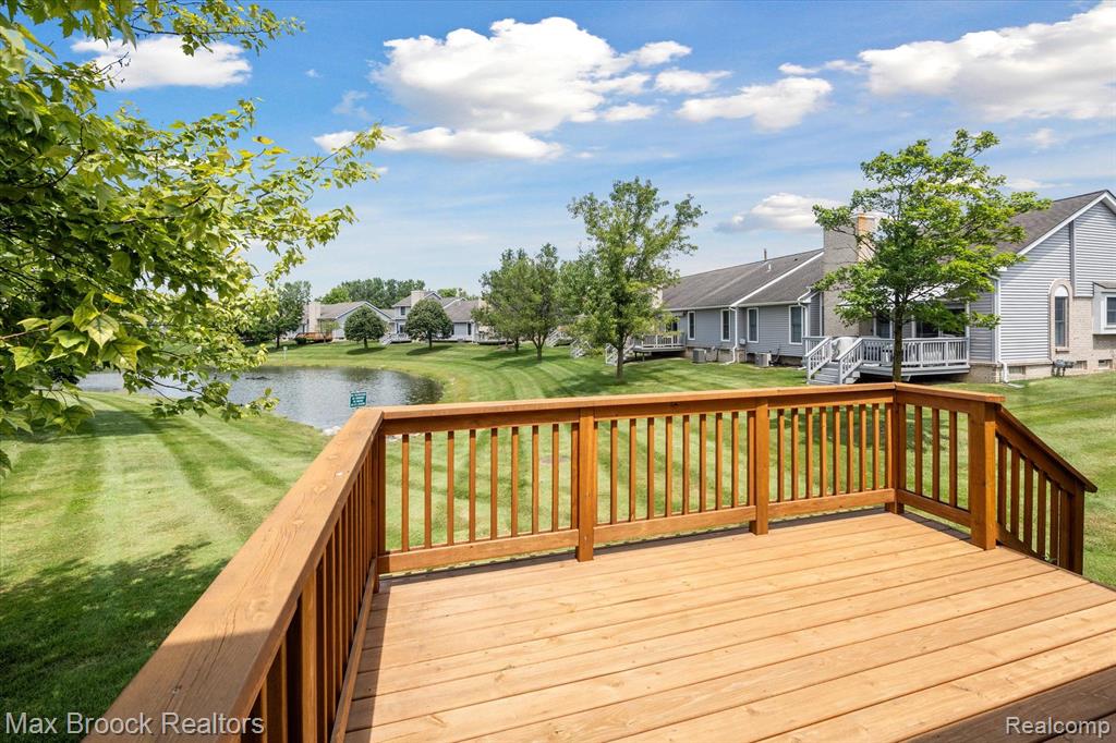 7364 GREEN MEADOW Lane, Canton, MI 48187 — Photo 36